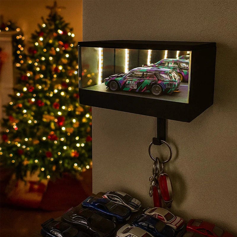 🎅 Infinity Garage Keychain with 3D Wall Mounted Mirror LED Light💡